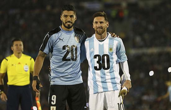 梅州客家因财务危机降级，未能延续奇迹，暴露中国足球现实困境。