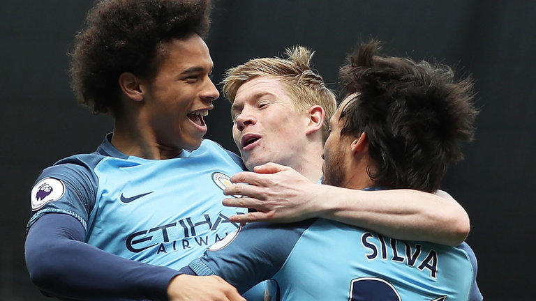 文胖：湖人被收购后，巴斯家族的每个子女都获得了9亿多美元