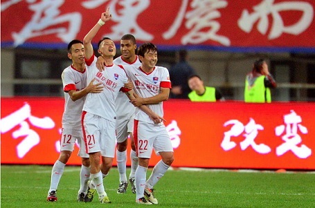 奇闻：巴西球星自掏腰包加盟中超！为赴华豪掷数十万人民币解约费