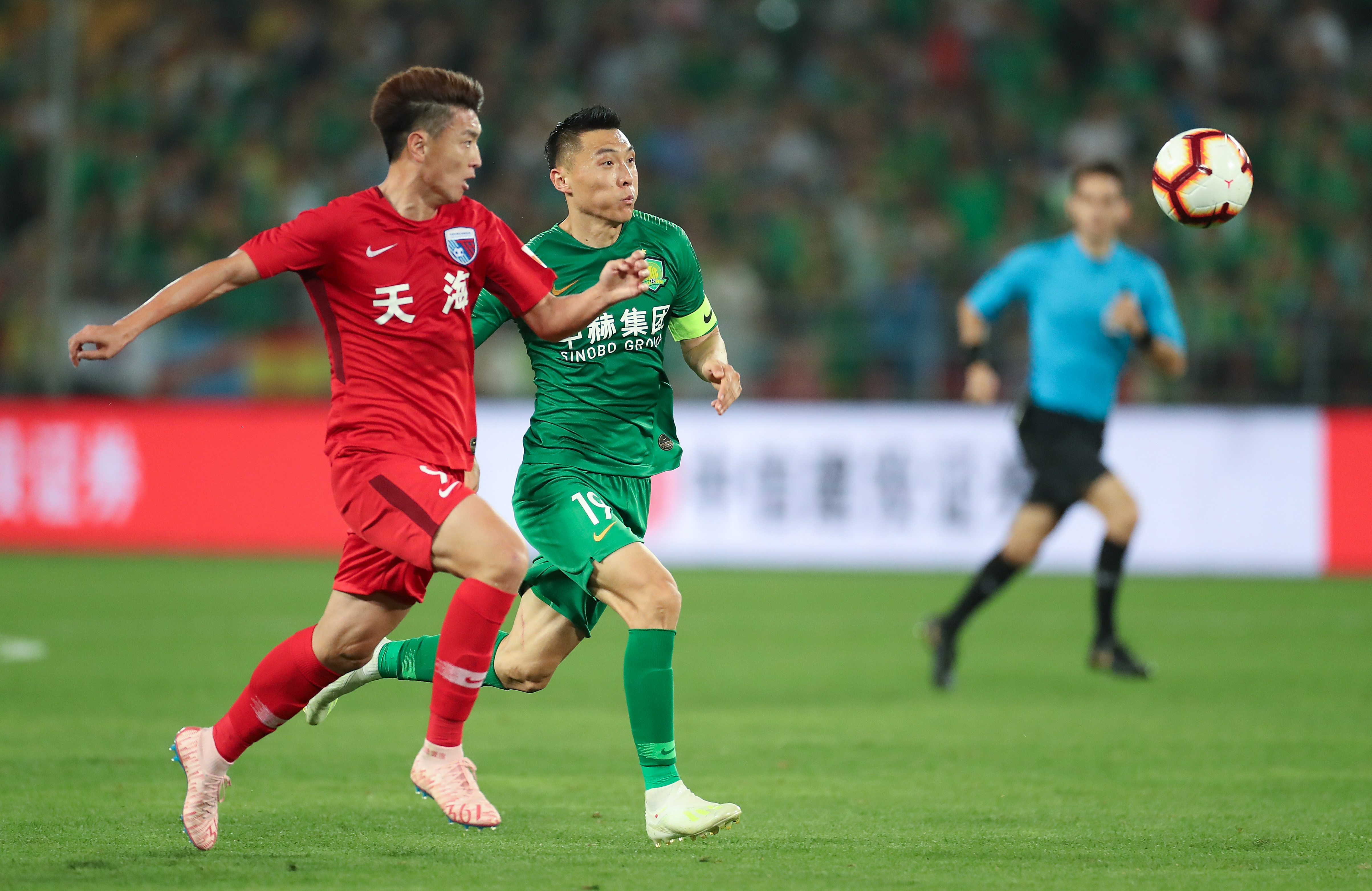 字母哥是现役为一队效力时间第三长的球员，仅次于库里和追梦