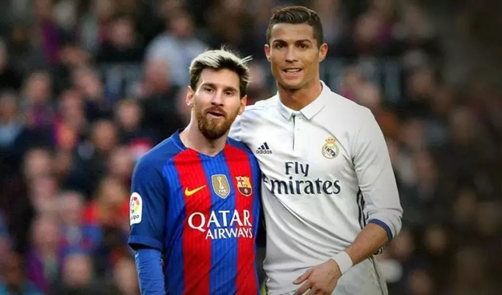 记者：曼联希望姆伯莫12月21日踢完维拉后再去参加非洲杯