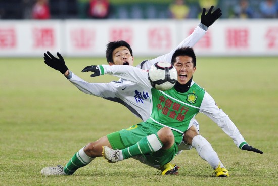 西媒：维尼修斯6场欧冠451分钟0进球，连续11场陷球荒